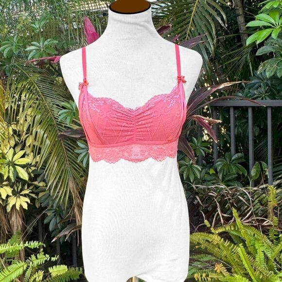 Frederick’s of Hollywood Lace Bralette - Picture 2 of 8